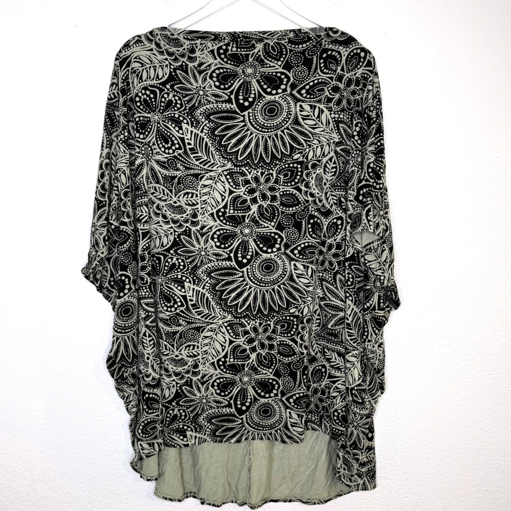 Bryn Walker USA Womens Tunic Top Size L Sage Black Lagenlook Knit Stretch Artsy‎